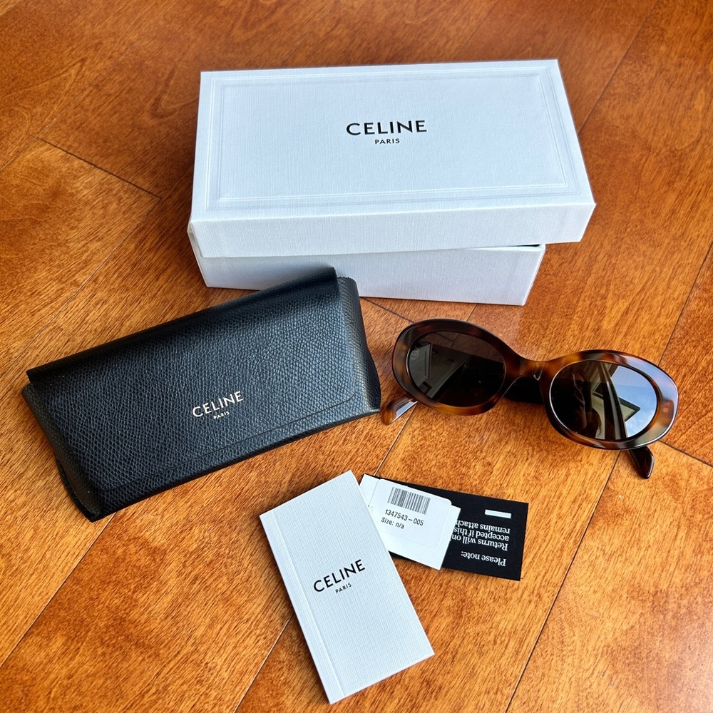 CELINE Triomphe oval-shaped sunglasses